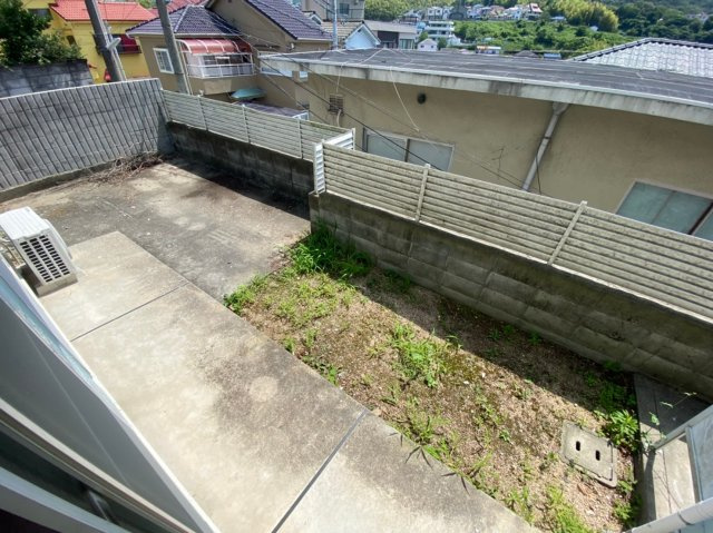 コリーヌ塩屋のバルコニー