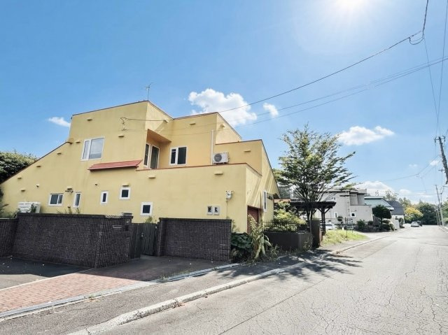 里塚1条3丁目　土地の前面道路含む現地写真