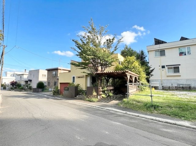里塚1条3丁目　土地の前面道路含む現地写真