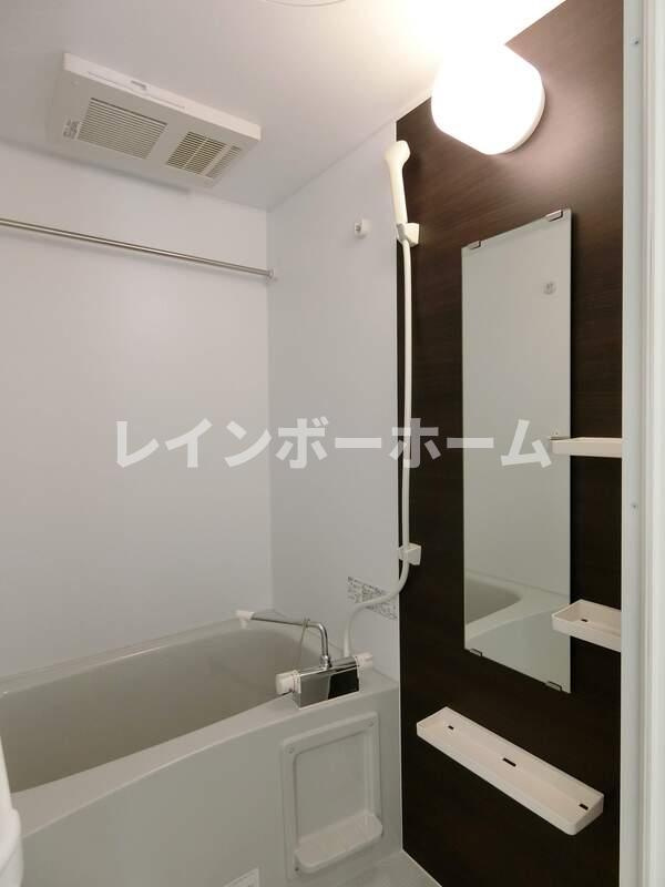 和光市新倉１丁目の賃貸マンションの浴室
