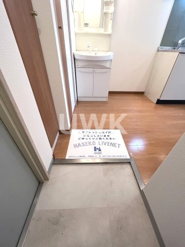 京都市下京区西橋詰町の賃貸マンションの玄関