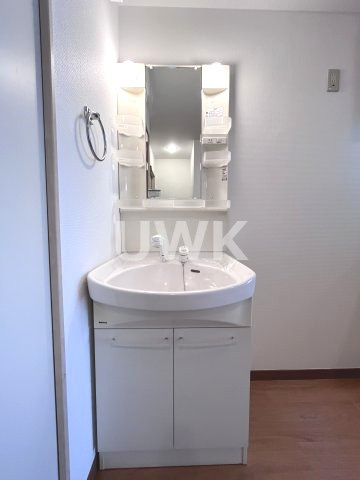 京都市下京区西橋詰町の賃貸マンションの独立洗面台