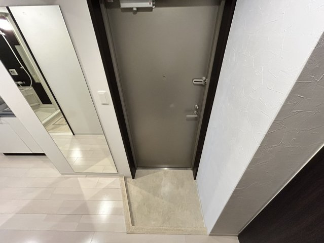 西宮市本町のマンションの玄関