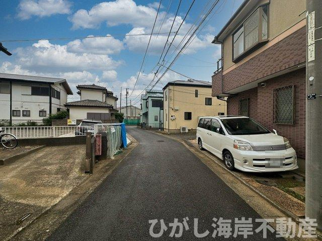 茅ヶ崎市萩園　売地の前面道路含む現地写真|現地外観