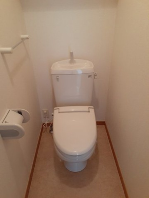 【トイレ】 | モダン・ハウスＡ | 清潔感のあるトイレです