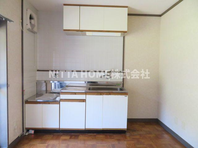 丹波市氷上町下新庄のアパートのキッチン|収納付きのキッチンスペース◇