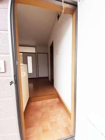 プライムの玄関|収納もある玄関です