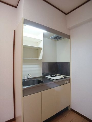 プレジデンシャル白山のキッチン|お料理しやすいキッチンです