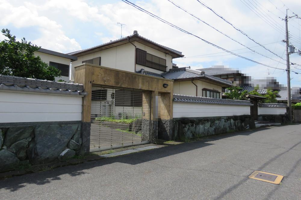 野洲市吉地　中古戸建の外観