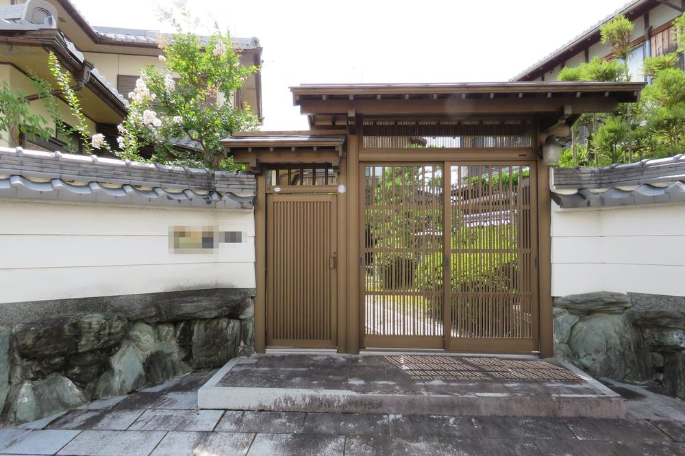野洲市吉地　中古戸建の外観