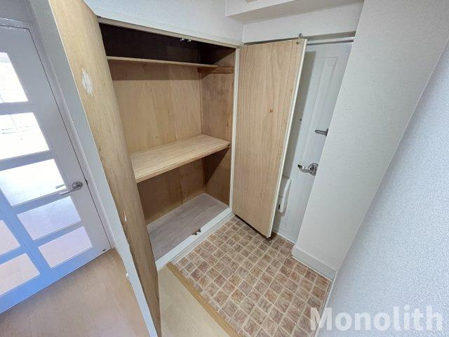 泉北鴨谷台３丁6号棟の収納