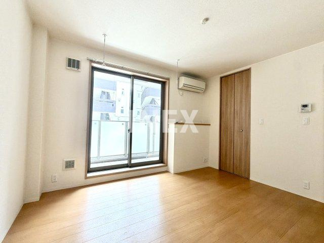 横浜市南区永楽町２丁目の賃貸マンションの居間・リビング