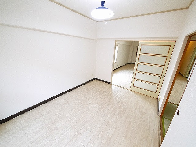 CENTURY・アスカⅡの洋室