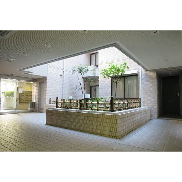 オーロヴェルデ田園調布のロビー
