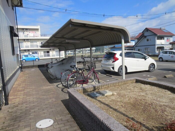 ロシェ・ポンテージ　A棟のその他共用部分|駐輪場に自転車も停められます♪