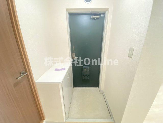 若草ハイツの玄関