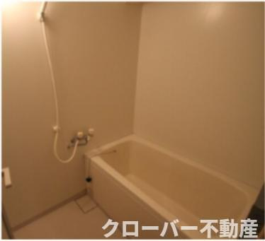 フロンティア栗林の浴室|バス