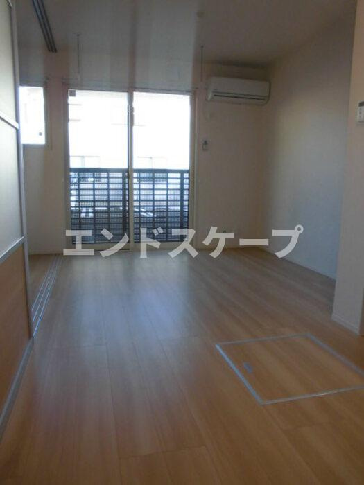 サファイアの居間・リビング|高崎、前橋、伊勢崎エリアのお部屋探しはエンドスケープまで！お客様の理想お聞かせ下さい♪