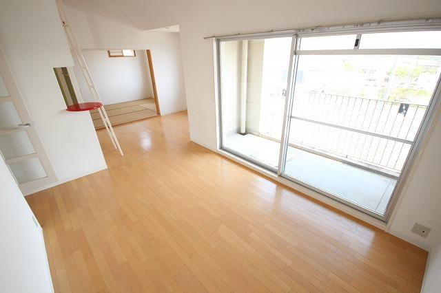 フォレスト竹の台の居間・リビング|※お部屋により仕様が異なる場合があります。