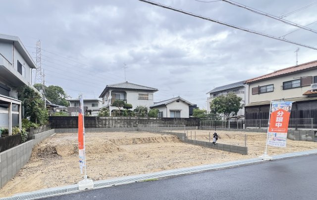 香芝市穴虫 第8全2棟の外観|2026年9月8日現地写真