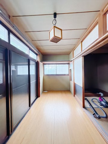 【中古戸建】佐波郡玉村町大字上之手の和室|■縁側｜縁側があります♪縁側からはあたたかな日差しが差し込みます！