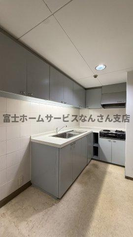 インテリジェンスビルのキッチン