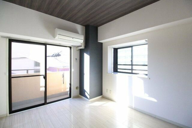 墨田区石原３丁目の賃貸マンションの居間・リビング