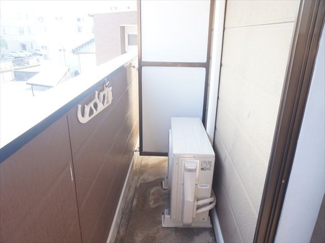ワイエムコーポのバルコニー
