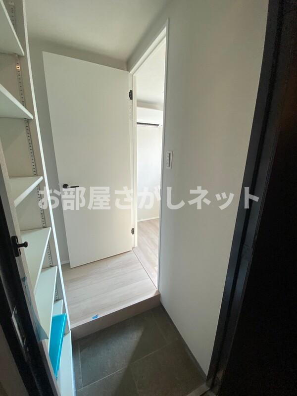 ファブリック千川レジデンス【おとり物件なし】の玄関