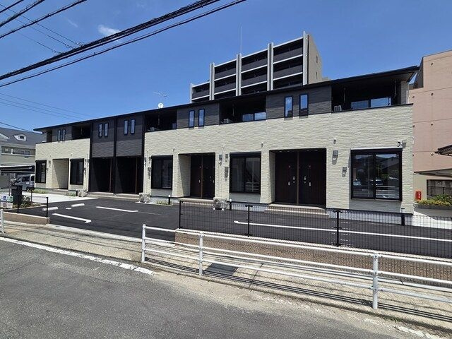 ハウスティア　周船寺