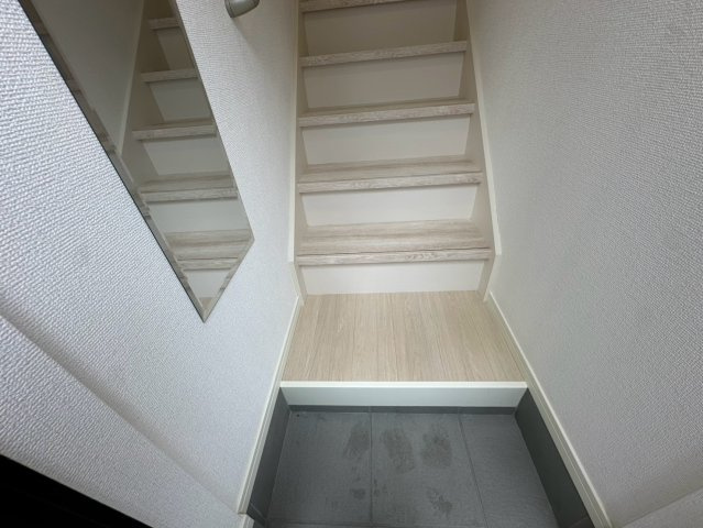 MOK-URBAN戸田公園の玄関