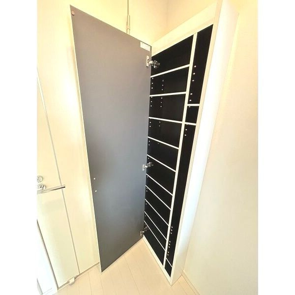 グランコンフォール米野Ⅲ　名古屋市賃貸　仲介手数料無料の玄関