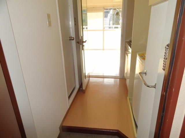 エスペランサ南橋本の玄関