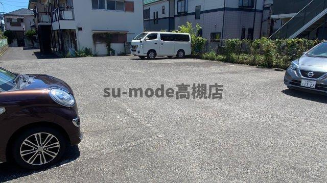 YSマンションの駐車場