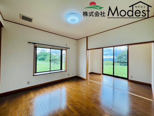 前橋市富士見町石井の居間・リビング|日当たりも良好なリビング♪