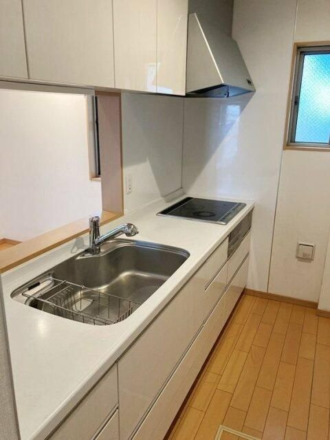田柄戸建のキッチン