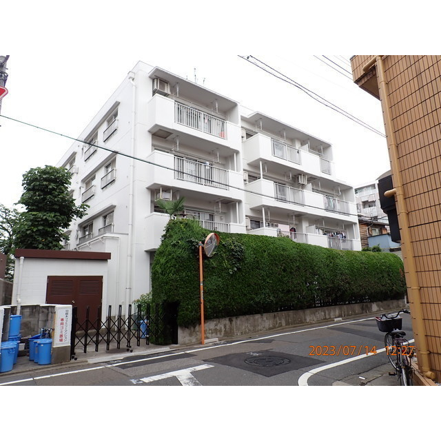羽根木ファミリーマンションの外観