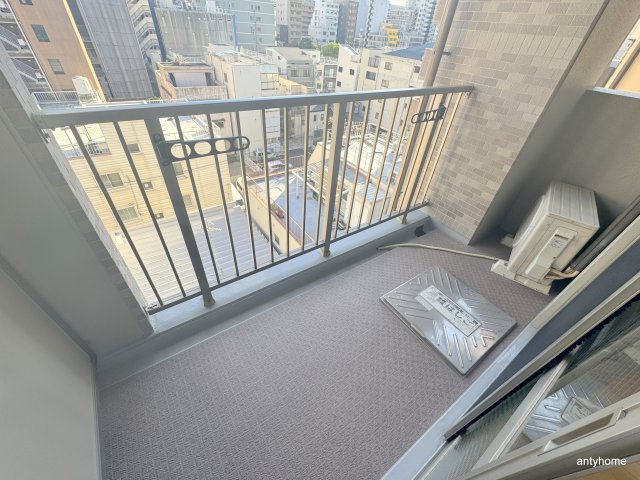 ダイドーメゾン大阪　北堀江　仲介手数料無料のバルコニー