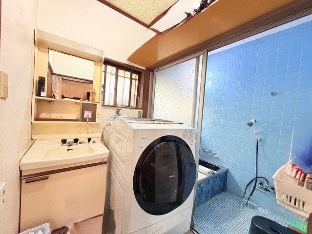 取手市白山中古戸建の脱衣所