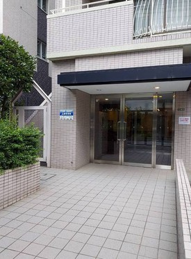 【エントランス】