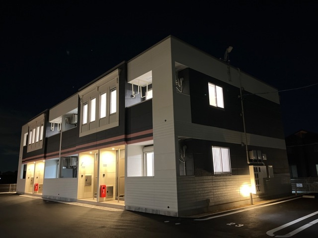 クレッセント高塚Ａの外観