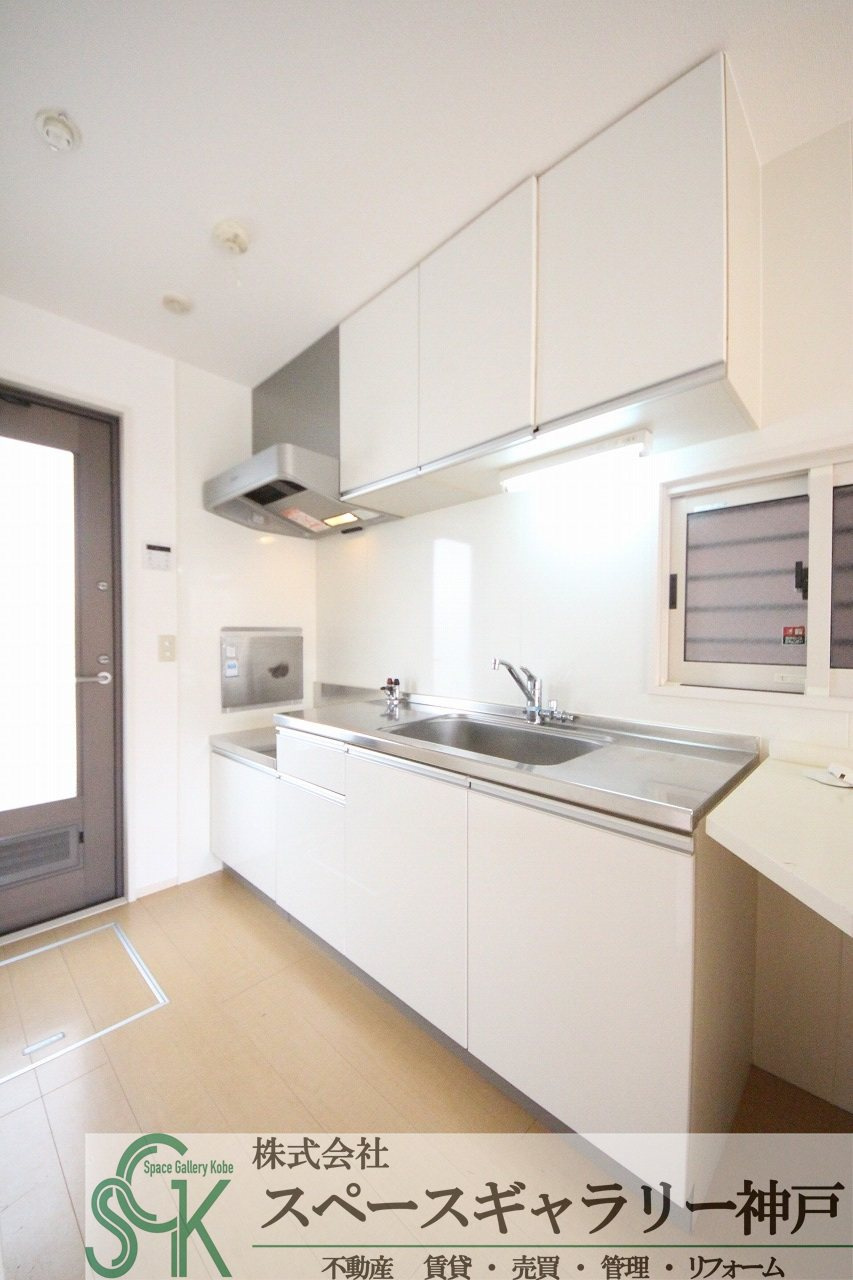 クレサンのキッチン|※お部屋により仕様が異なる場合があります。

