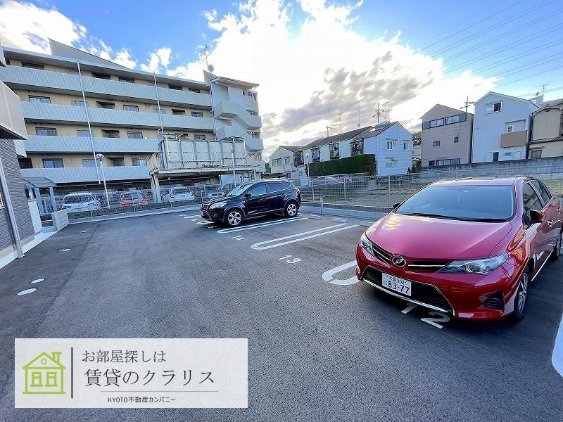 エオニオ桂川の駐車場