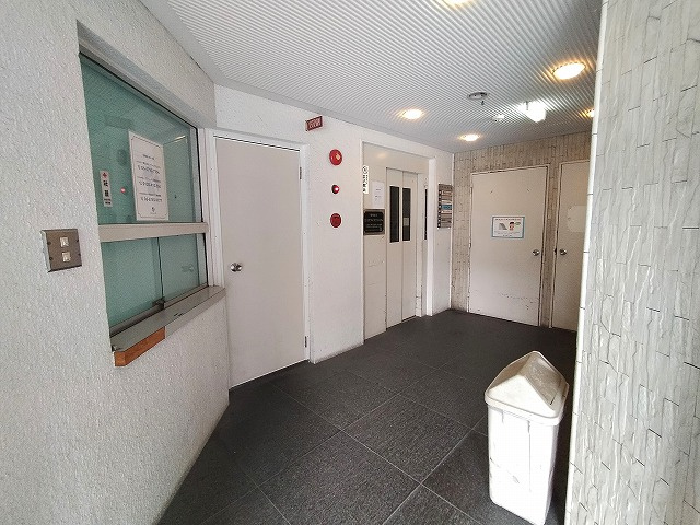 吹田市江の木町の店舗一部