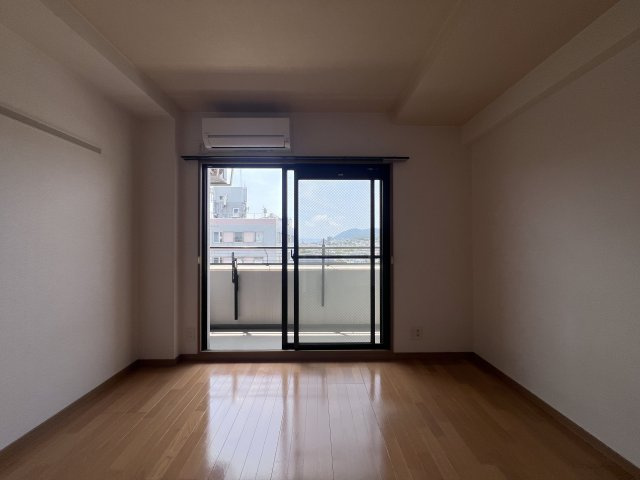 神戸市須磨区大黒町２丁目の賃貸マンションの居間・リビング