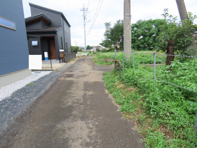 川越市小堤売地の前面道路含む現地写真