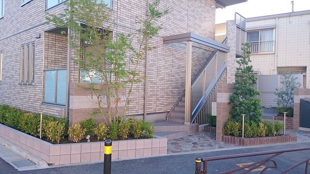 キャトルセゾンＣのエントランス