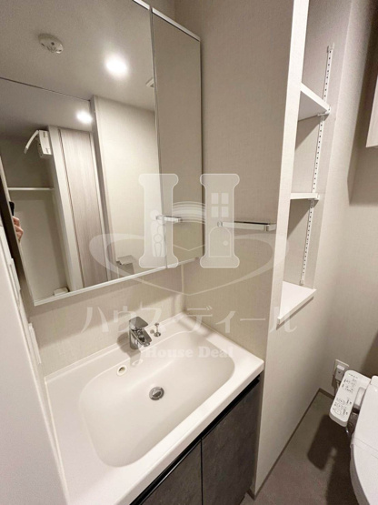 【独立洗面台】 | AZEST川口 | 独立洗面台、朝の身支度には欠かせません