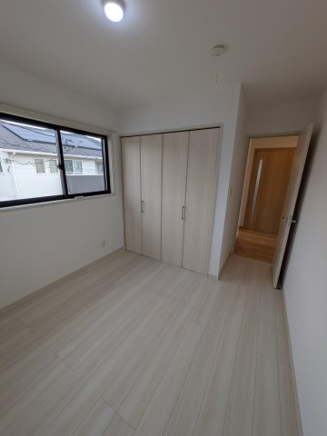 【洋室】 | 【再生住宅】甲府市国玉町 | 明るい洋室です