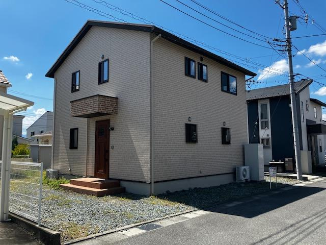 【外観】 | 【再生住宅】甲府市国玉町 | きれいな外観です
